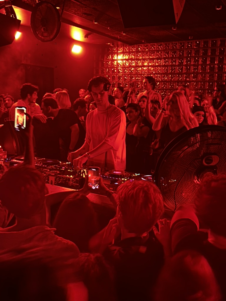 Incredible festival weekend! The road trip with @marco and @lea was absolutely epic. Music, laughter, and unforgettable memories. Thanks Flyte for bringing us together! 🎵✨